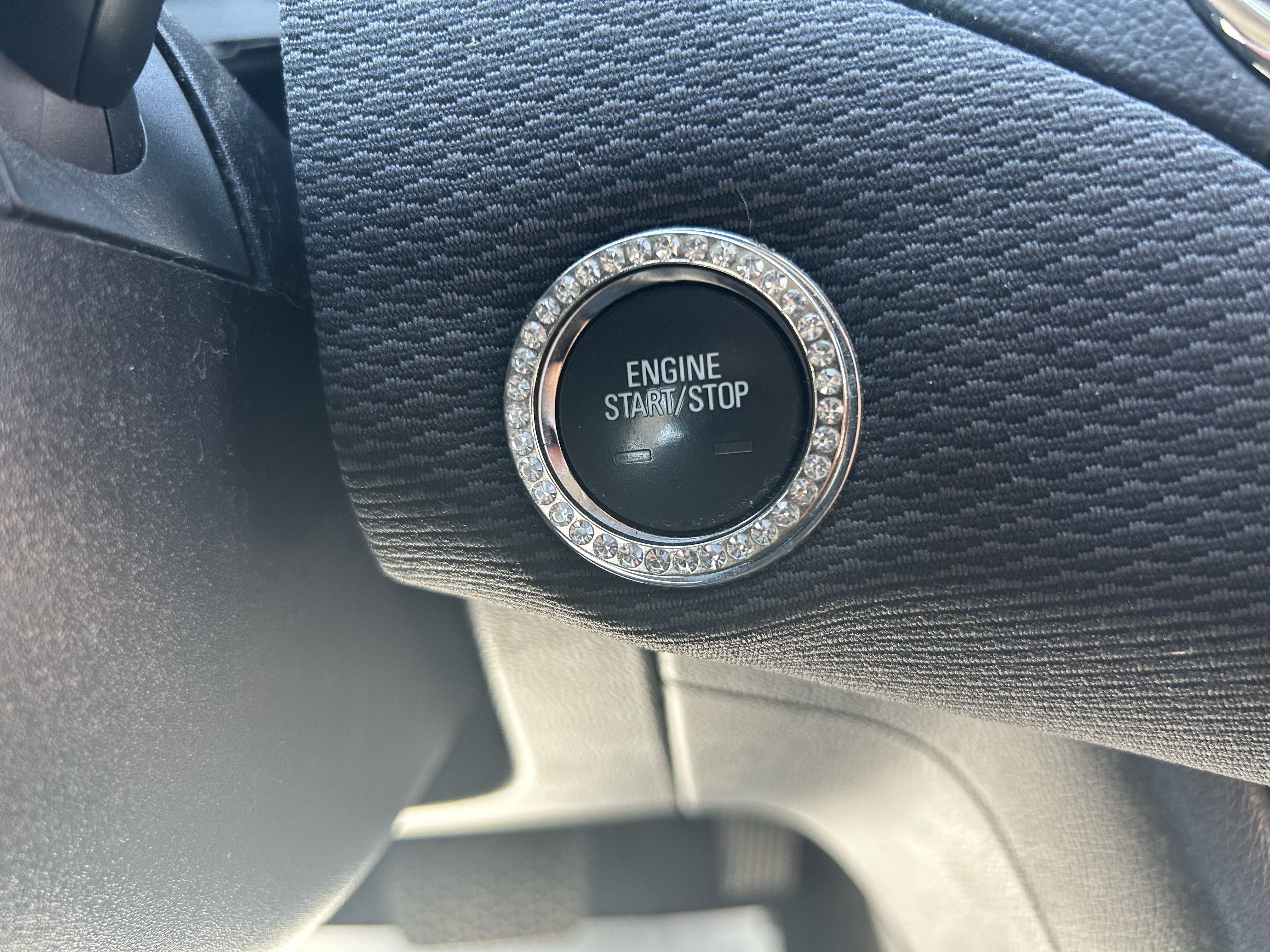 Used 2017 Chevrolet Cruze LT w/ Sun And Sound Package FWD image 18