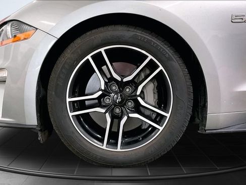 Used 2020 Ford Mustang GT w/ Equipment Group 301A RWD image 9