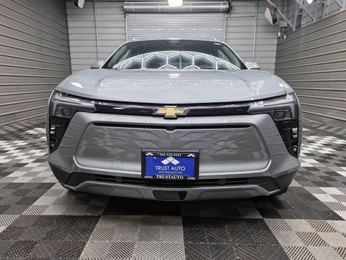Used 2024 Chevrolet Blazer EV LT AWD/4WD image 3