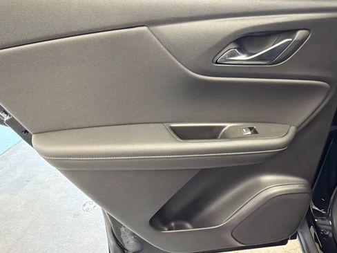 Used 2025 Chevrolet Blazer LT FWD image 22