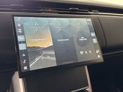 New 2026 Land Rover Range Rover SE AWD/4WD image 24