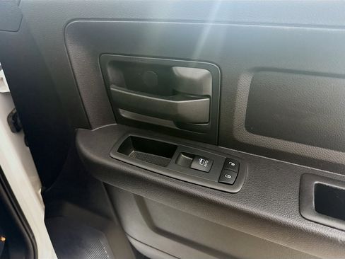 Used 2017 RAM 2500 Tradesman w/ Chrome Appearance Group image 29