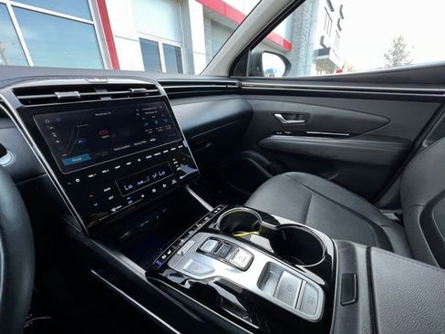 Used 2023 Hyundai Tucson Limited image 13