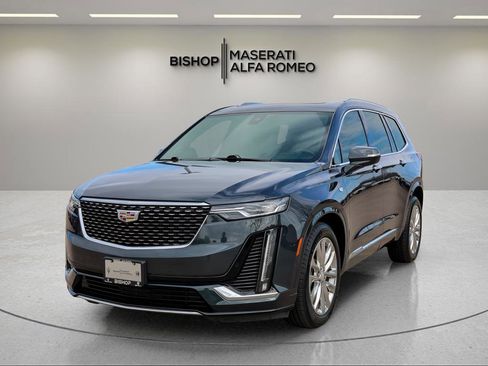 Used 2023 Cadillac XT6 Premium Luxury w/ Technology Package image 3