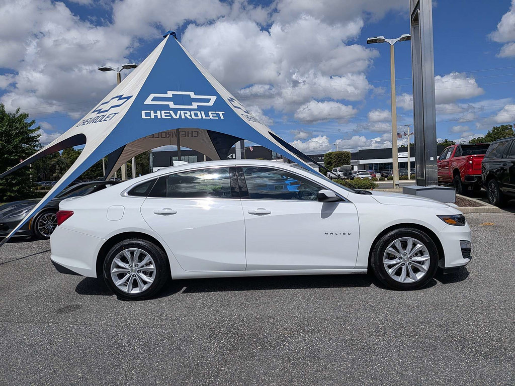 Certified 2025 Chevrolet Malibu LT FWD image 2