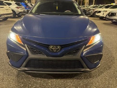 Used 2023 Toyota Camry SE image 9