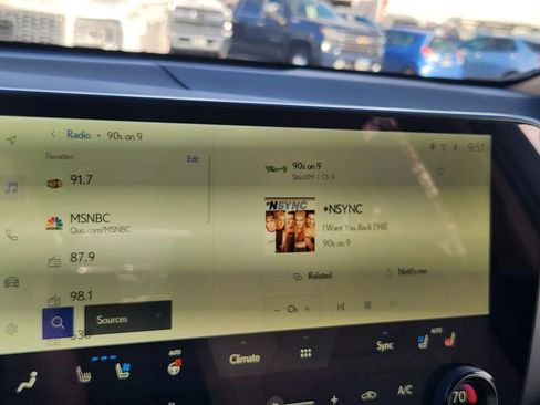 Used 2025 Lexus NX 350h AWD w/ Premium Package image 26