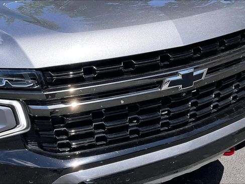 Used 2021 Chevrolet Tahoe Z71 w/ Z71 Off-Road Package image 30