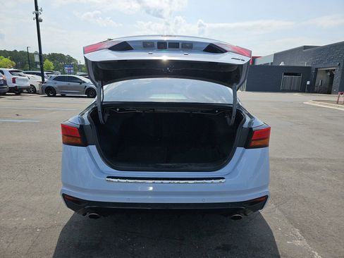 Used 2023 Nissan Altima 2.5 SR w/ SR Premium Package AWD/4WD image 14
