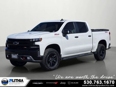 Used 2020 Chevrolet Silverado 1500 LT Trail Boss AWD/4WD image 1