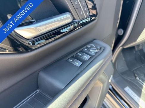 New 2026 Chevrolet Tahoe High Country AWD/4WD image 13