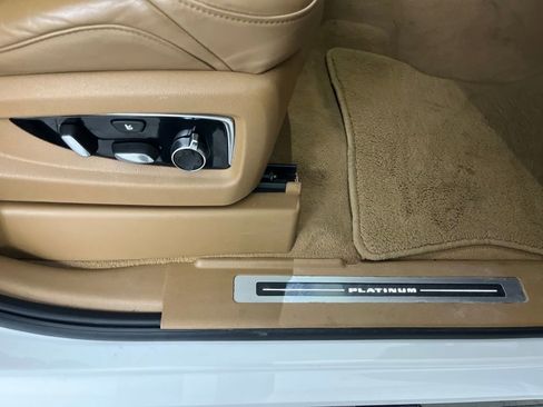 Used 2017 Cadillac Escalade Platinum image 63