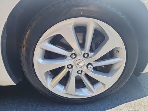 Used 2018 Acura ILX FWD image 13