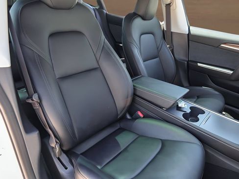 Used 2023 Tesla Model 3 Standard Range RWD image 27