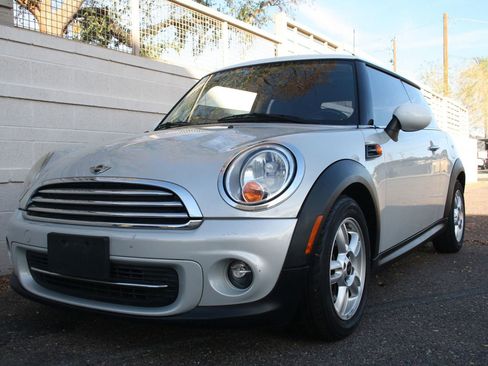 Used 2011 MINI Cooper Hardtop image 19