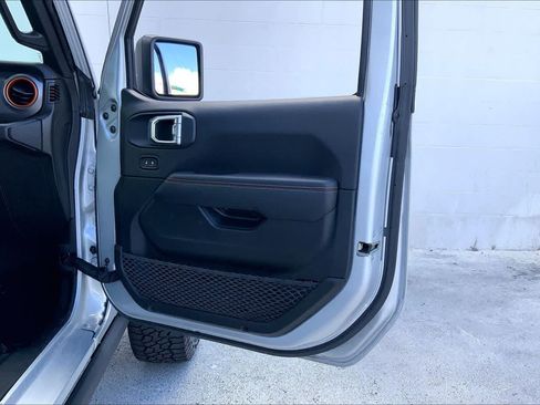 Used 2022 Jeep Gladiator Mojave w/ Cold Weather Group AWD/4WD image 28