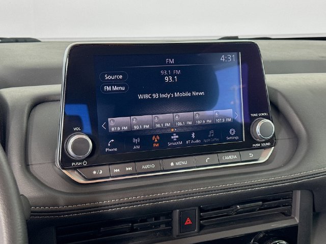 Used 2024 Nissan Rogue S FWD image 14