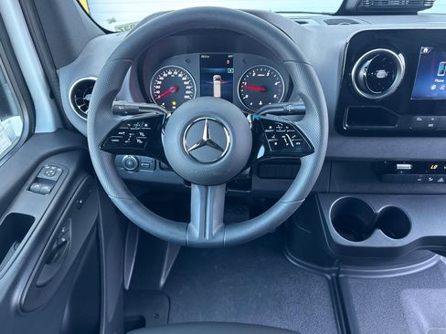 New 2026 Mercedes-Benz Sprinter 2500 image 14
