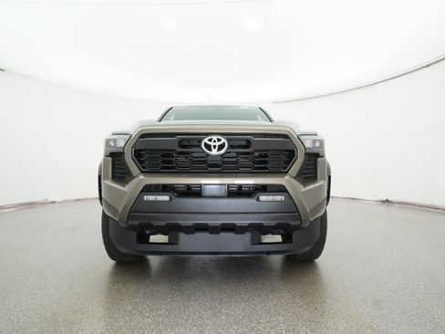 New 2025 Toyota Tacoma TRD Off-Road AWD/4WD image 31