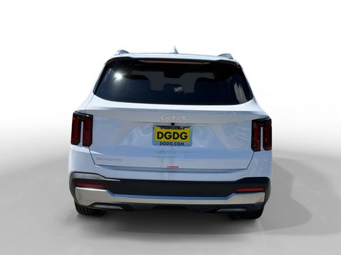New 2026 Kia Sorento S FWD image 4