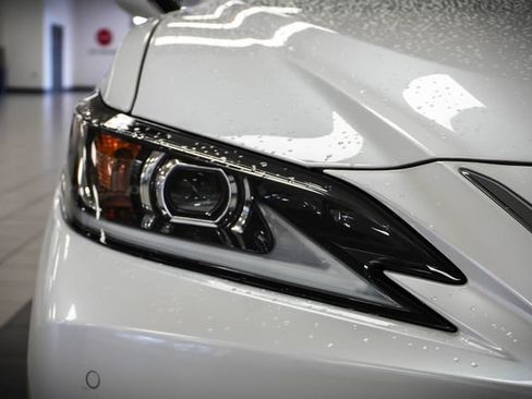 Used 2025 Lexus ES 350 w/ Premium Package FWD image 29