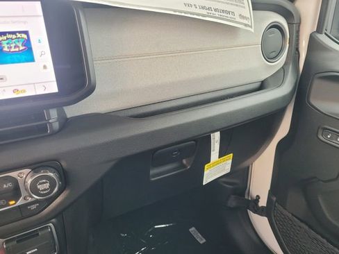 New 2026 Jeep Gladiator Sport image 26