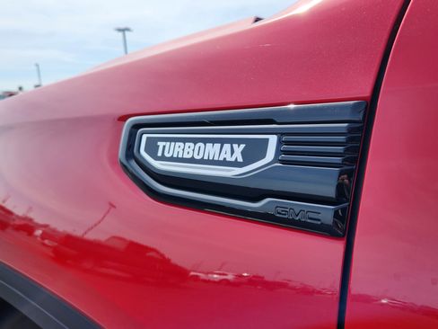 New 2026 GMC Sierra 1500 Elevation image 7