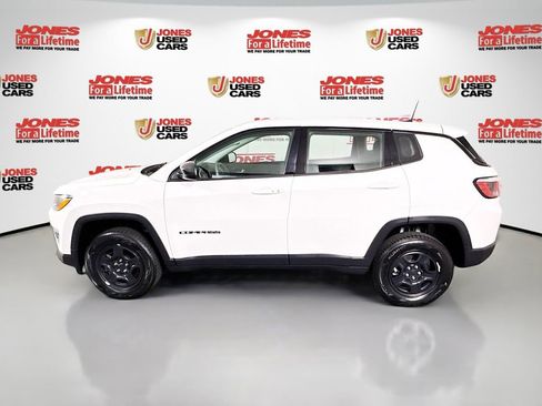 Used 2019 Jeep Compass Sport w/ Tech Group AWD/4WD image 13
