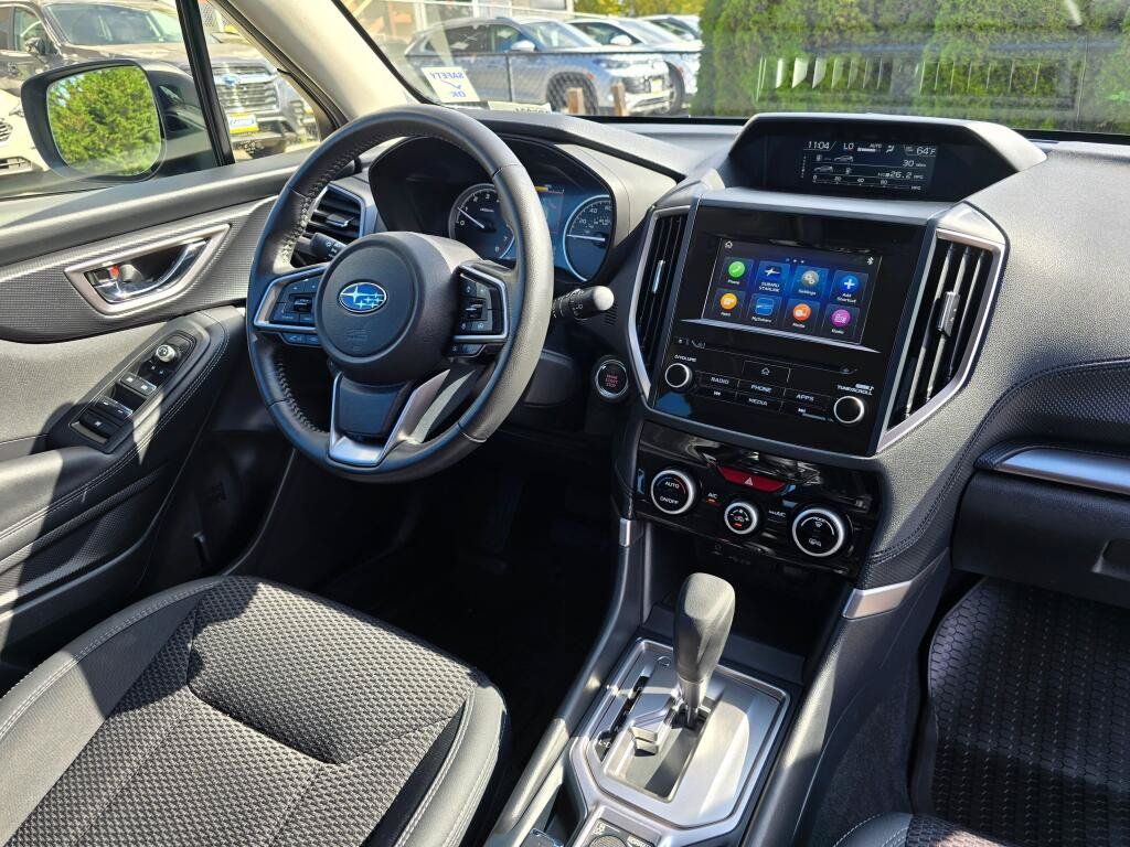 Used 2020 Subaru Forester Premium AWD/4WD image 12