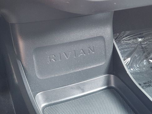 Used 2023 Rivian R1S Adventure Quad AWD/4WD image 20