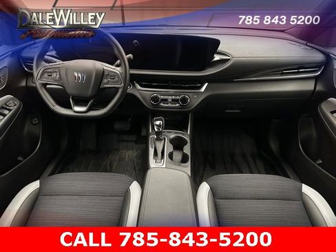 Used 2024 Buick Envista Preferred w/ Convenience I Package image 7