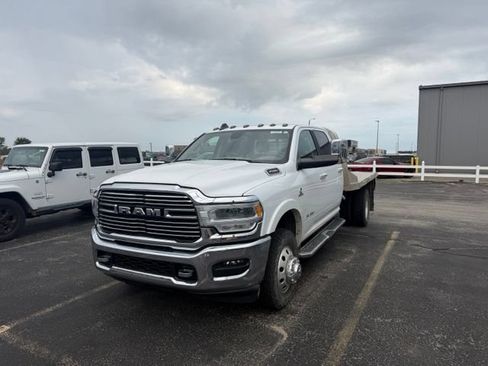 Used 2022 RAM 3500 Laramie AWD/4WD image 3