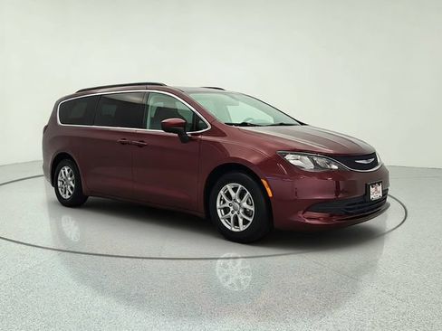 Used 2020 Chrysler Voyager LX w/ Cold Weather Group FWD image 8