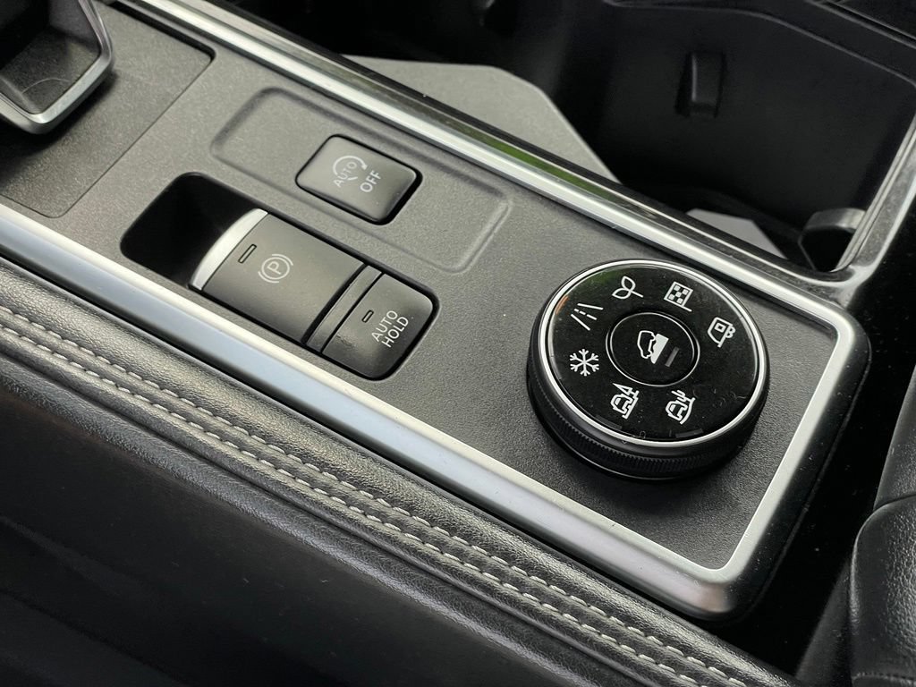 Certified 2023 Nissan Pathfinder Platinum AWD/4WD image 31