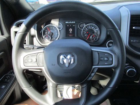 Used 2024 RAM 2500 Tradesman w/ Chrome Appearance Group image 18