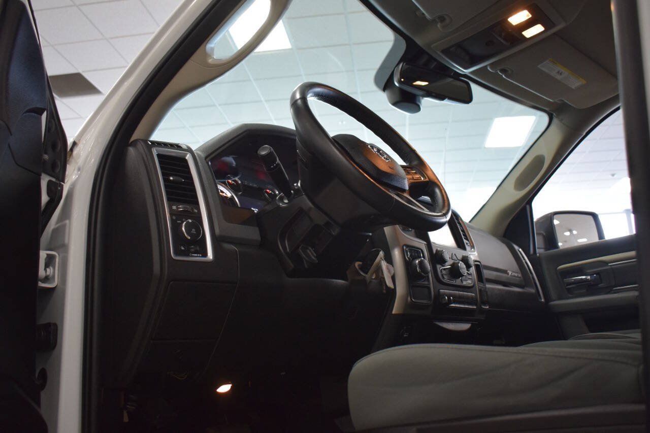 Used 2018 RAM 1500 Big Horn RWD image 31