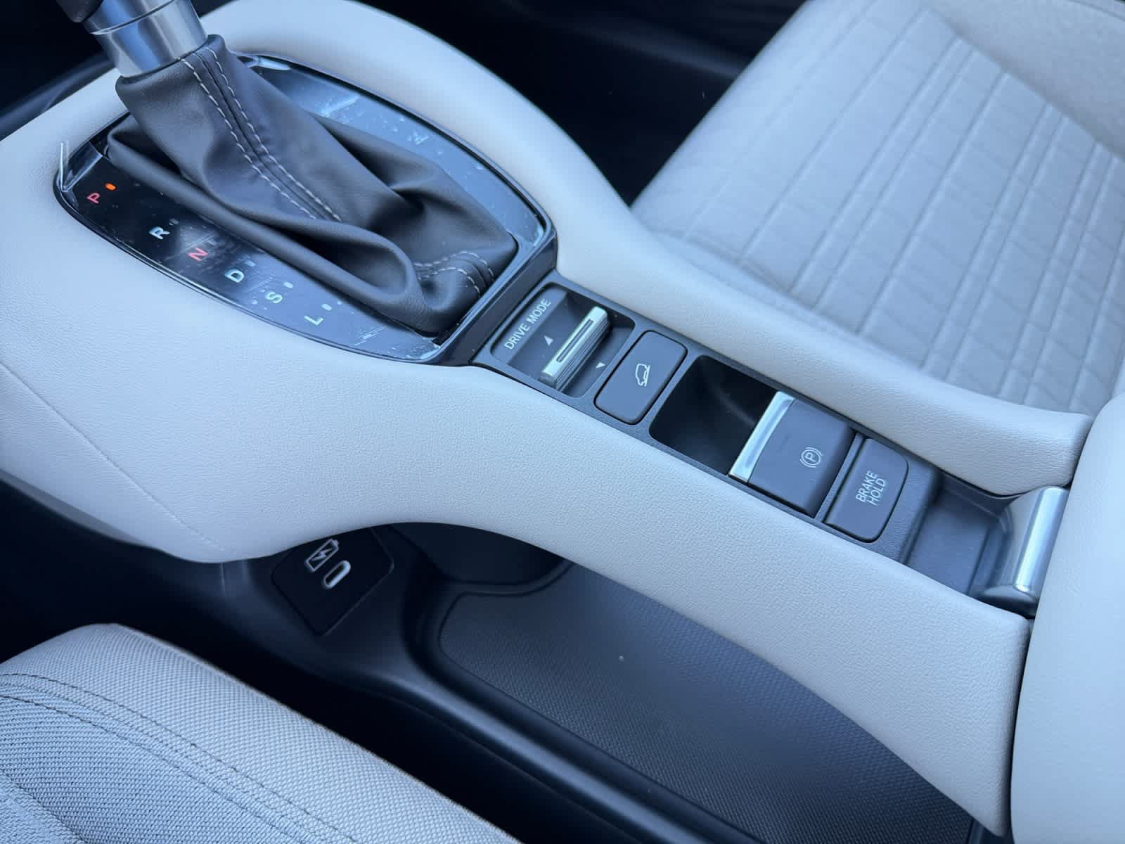 New 2027 Honda HR-V LX image 13