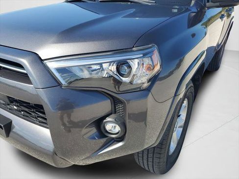 Certified 2023 Toyota 4Runner SR5 Premium w/ Moonroof Package AWD/4WD image 17