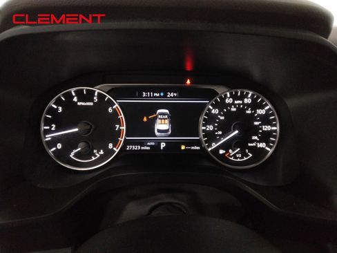 Used 2023 Nissan Rogue SV image 17