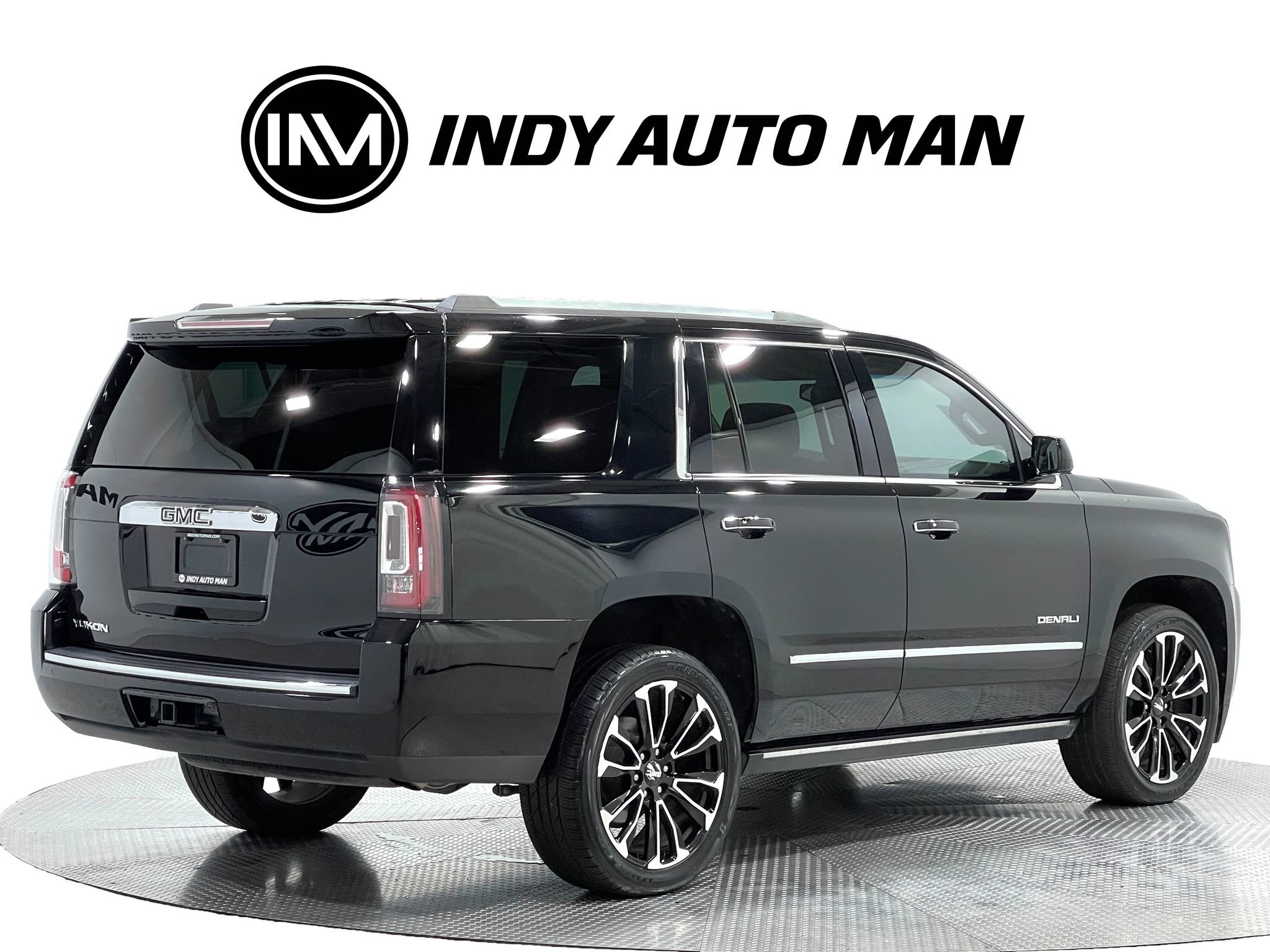 Used 2020 GMC Yukon Denali w/ Denali Premium Package AWD/4WD image 4
