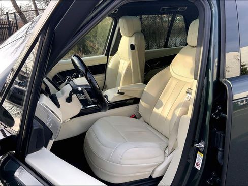 Used 2023 Land Rover Range Rover SE AWD/4WD image 7