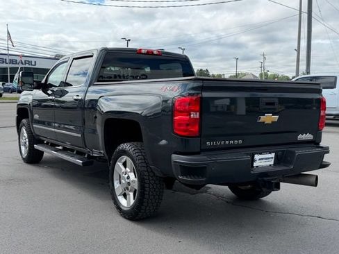 Used 2018 Chevrolet Silverado 2500 High Country w/ Duramax Plus Package AWD/4WD image 5