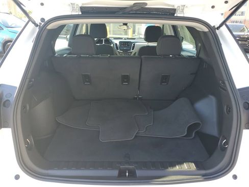 Used 2023 Chevrolet Equinox LS w/ Sport Edition image 8