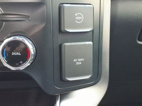 Used 2025 Ford F150 Platinum w/ Equipment Group 702A High AWD/4WD image 25