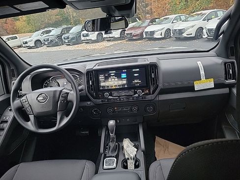 Used 2026 Nissan Frontier SV w/ Tow Package image 13