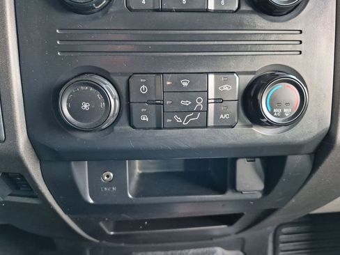 Used 2019 Ford F250 XL w/ Power Equipment Group RWD image 24