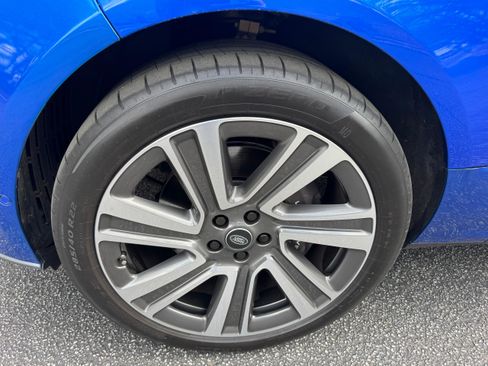 Used 2020 Land Rover Range Rover Long Wheelbase HSE image 36