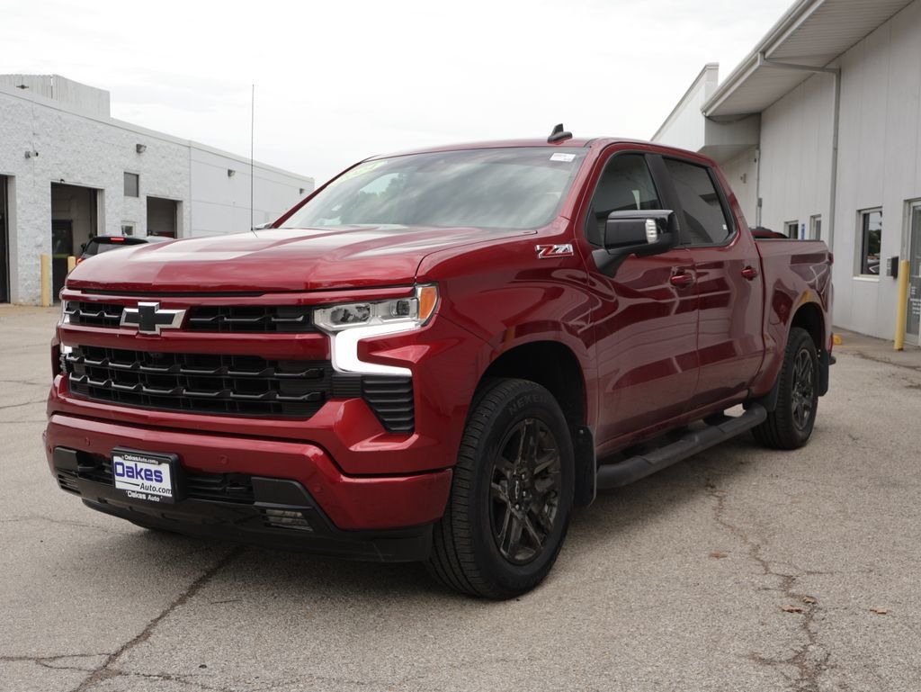 Used 2024 Chevrolet Silverado 1500 RST w/ Convenience Package II AWD/4WD image 3