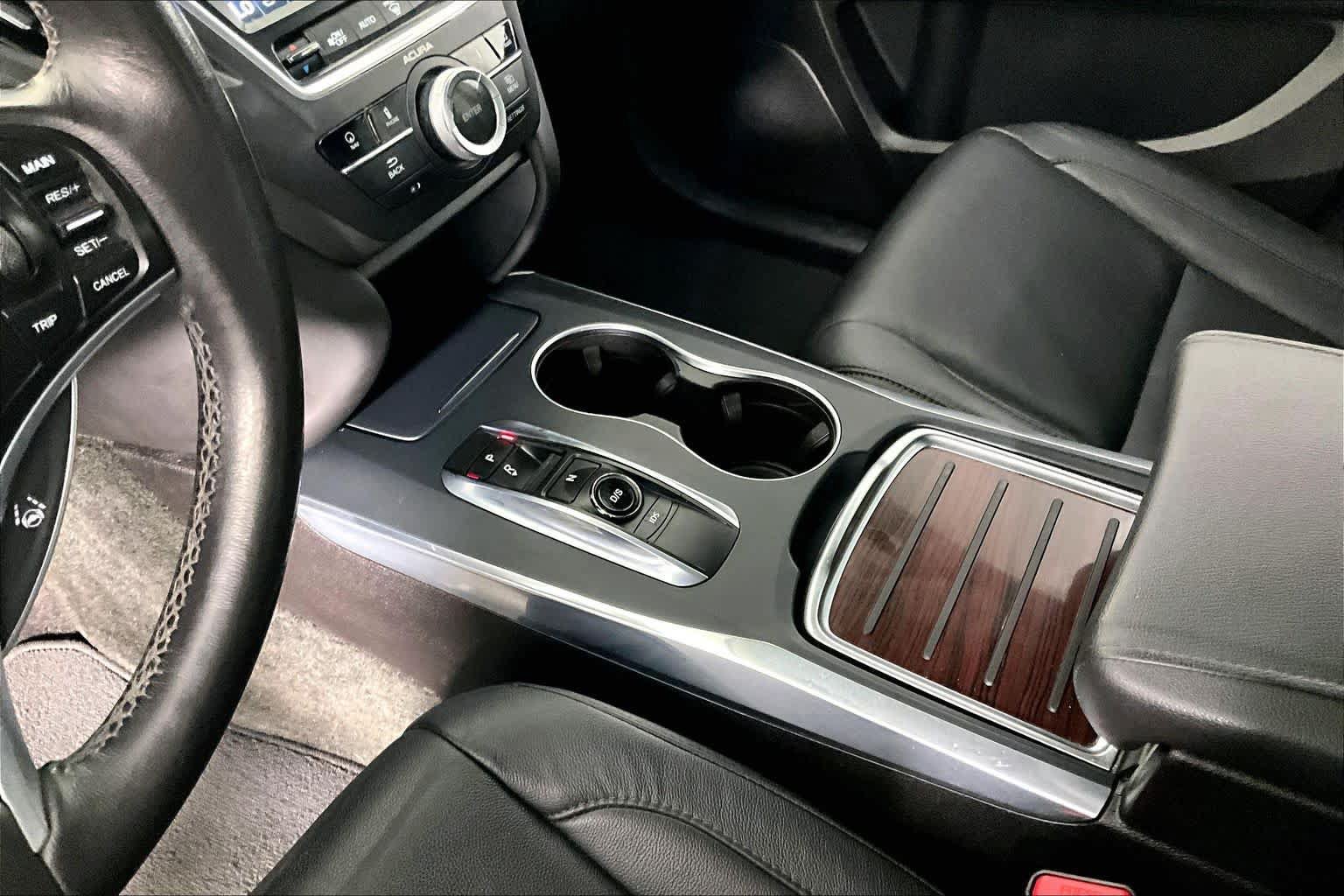 Used 2016 Acura MDX w/ Technology Package FWD image 16