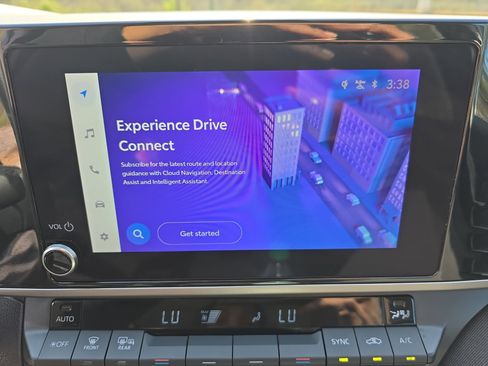 Used 2025 Toyota Camry LE image 24